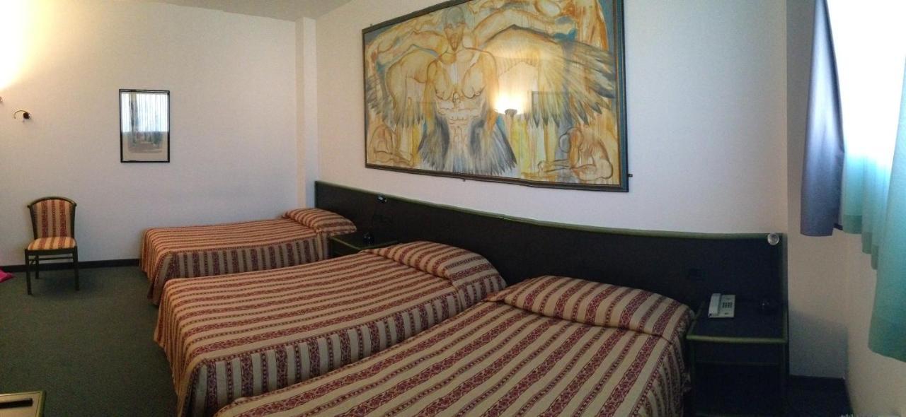 Green Hotel Poviglio  Exterior photo