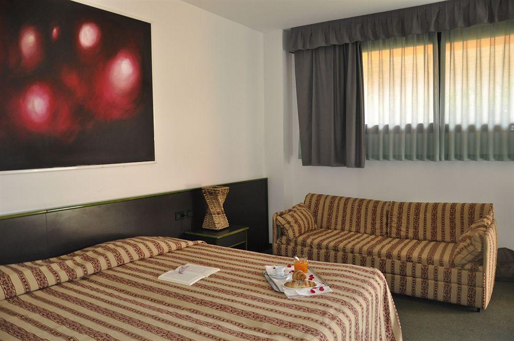 Green Hotel Poviglio  Exterior photo